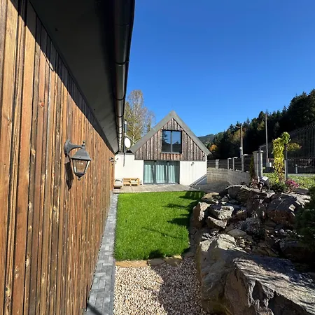 Malinky Hébergement de vacances Jezersko